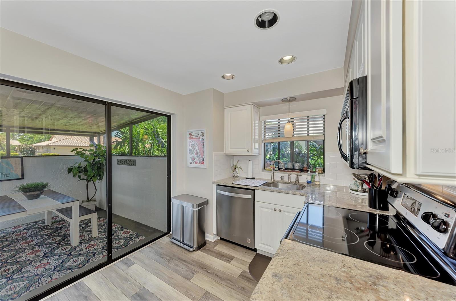 MEADOWS THE - Residential Lease