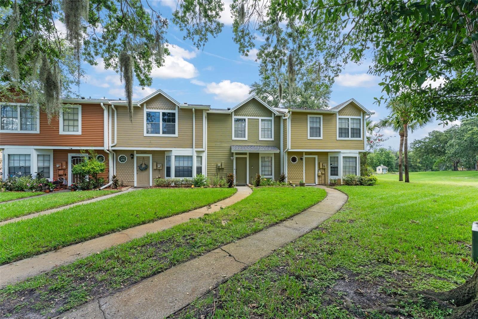 11715 WINDBOURNE COURT