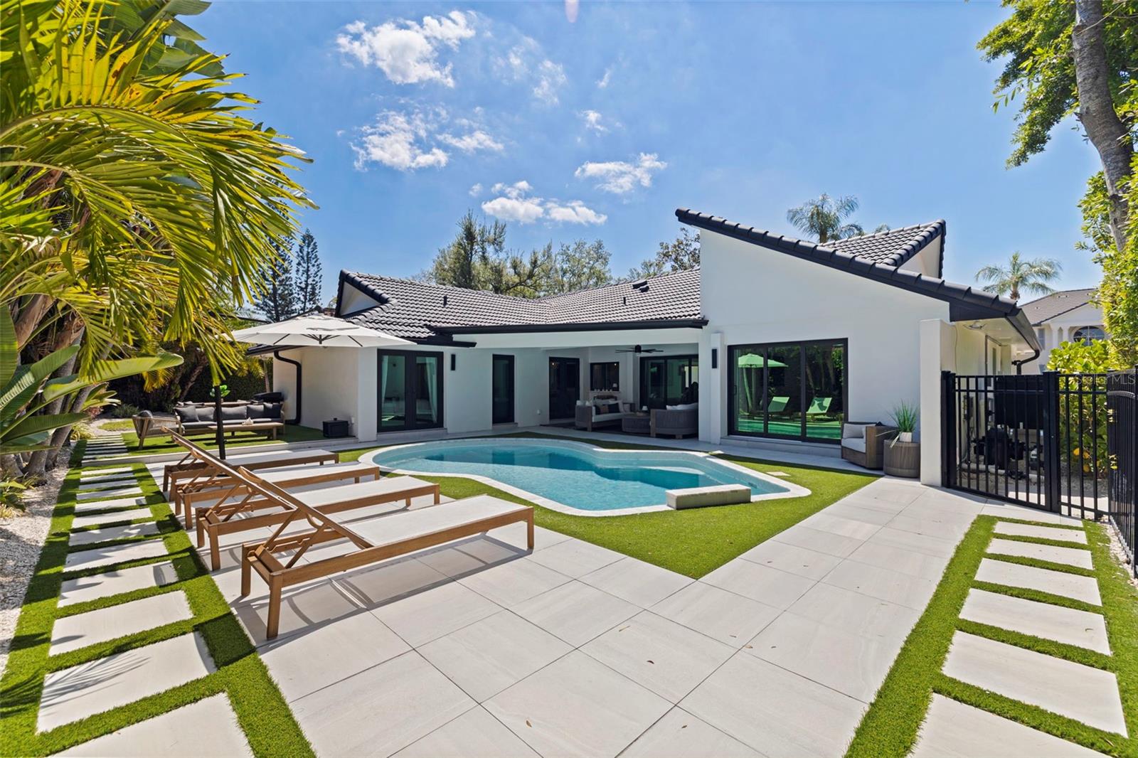 PELICAN ISLAND UNIT 2 - Residential