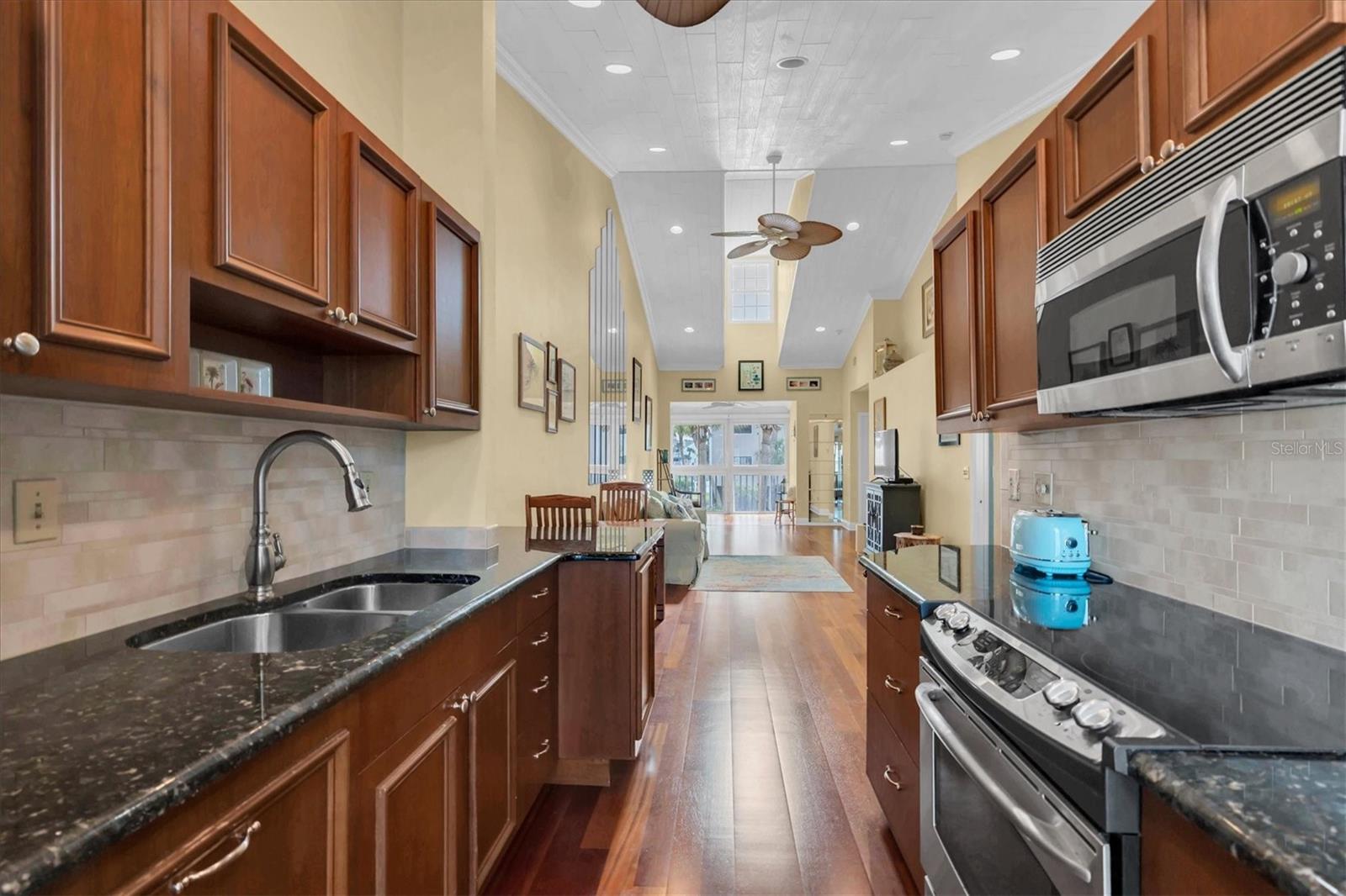 SUN KETCH CONDO - Residential