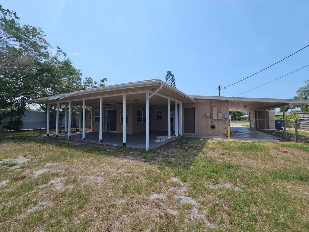 Photo of 5206 6th Avenue Drive W, Bradenton, FL 34209 (MLS # TB8416467)