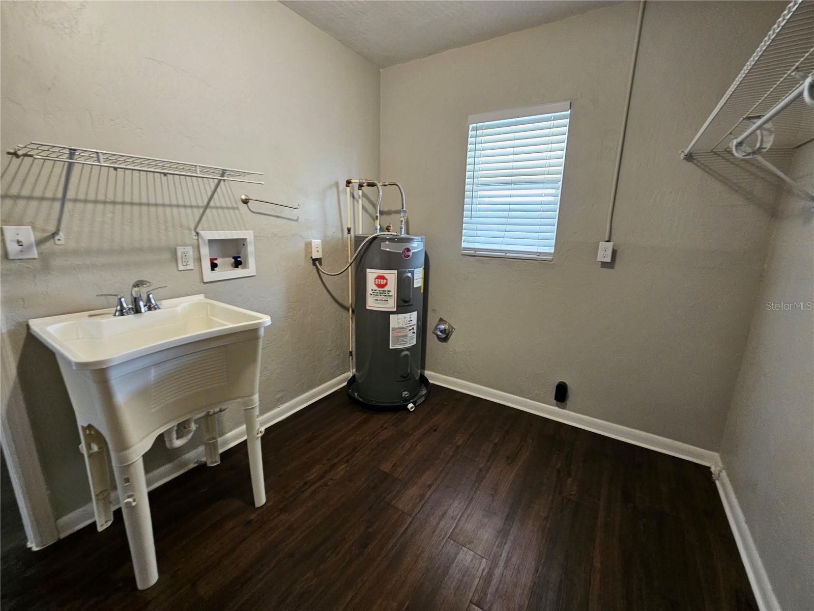 FAIRWAY ACRES UNIT ONE - Residential