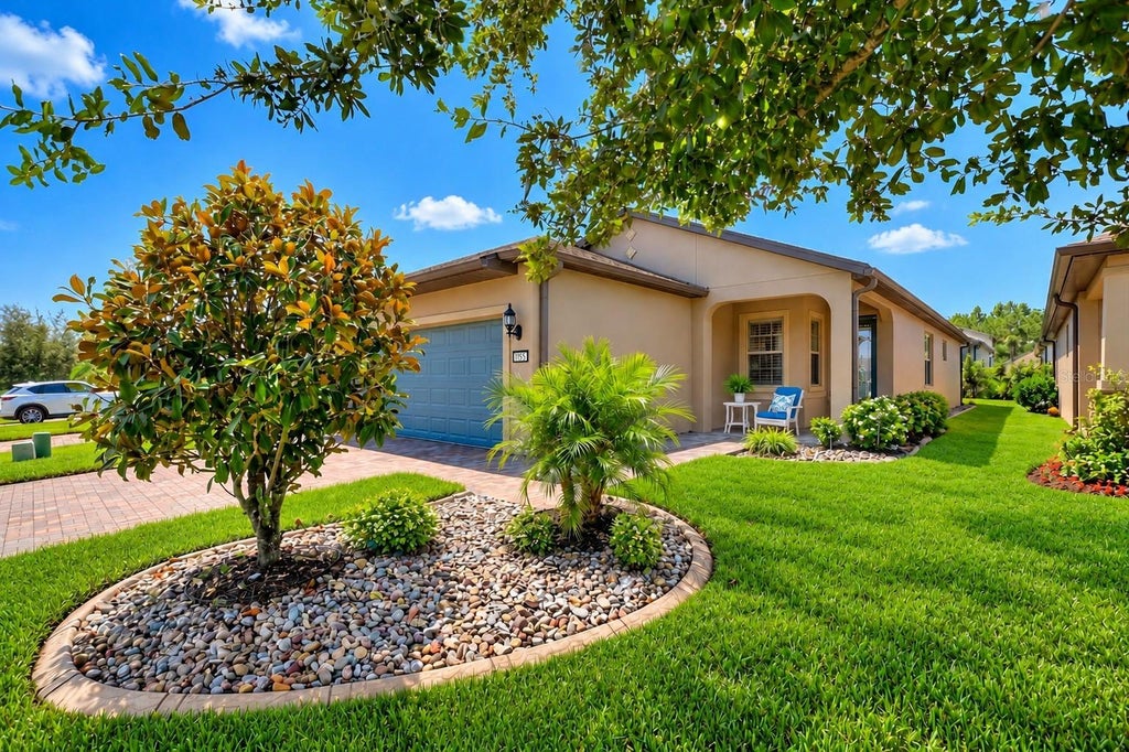 Photo of 1032 Salamanca Place, Davenport, FL 33837 (MLS # S5158924)