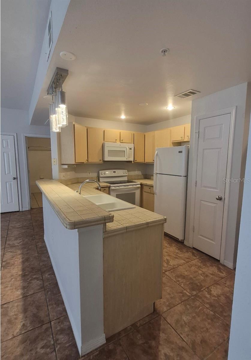 BORDEAUX - Residential Lease