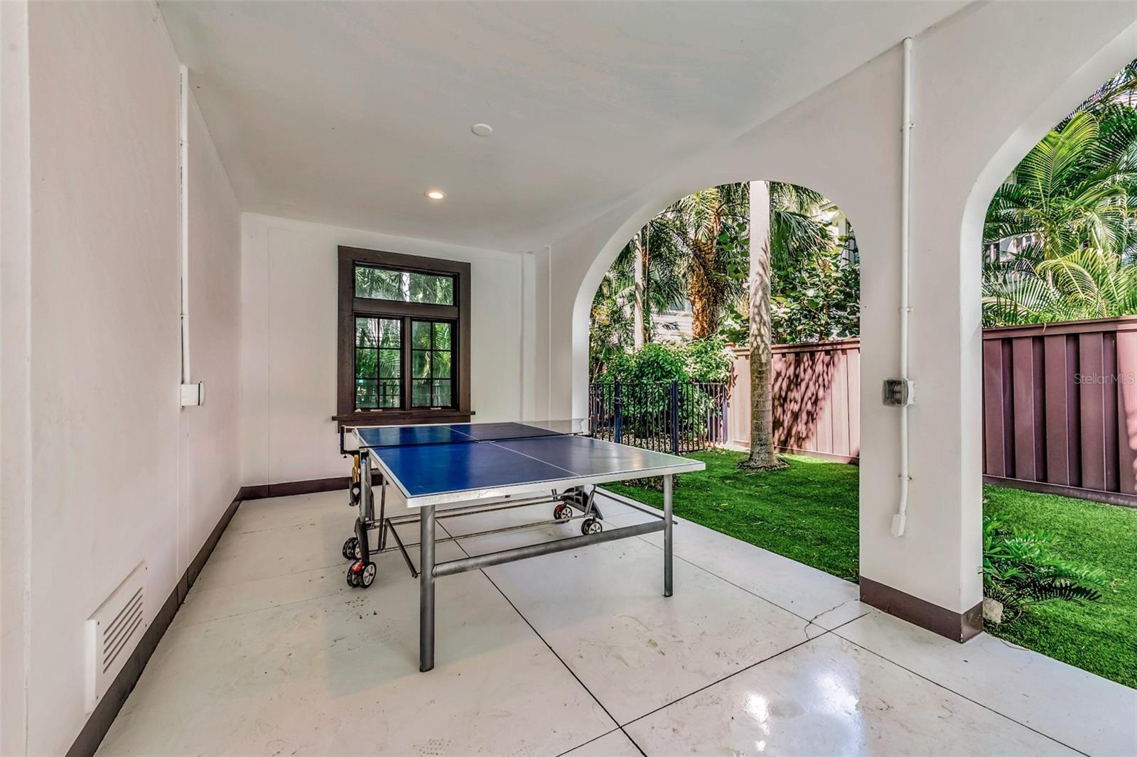 BANYAN TREE ESTATES III - Residential