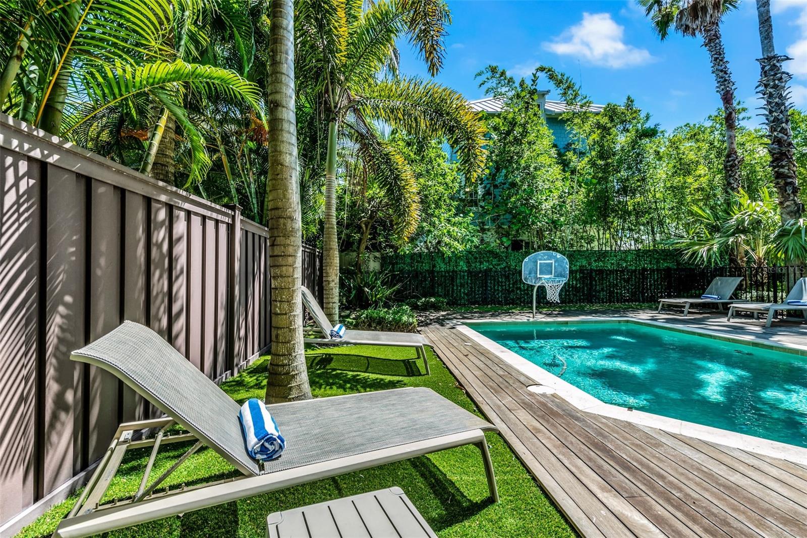 BANYAN TREE ESTATES III - Residential