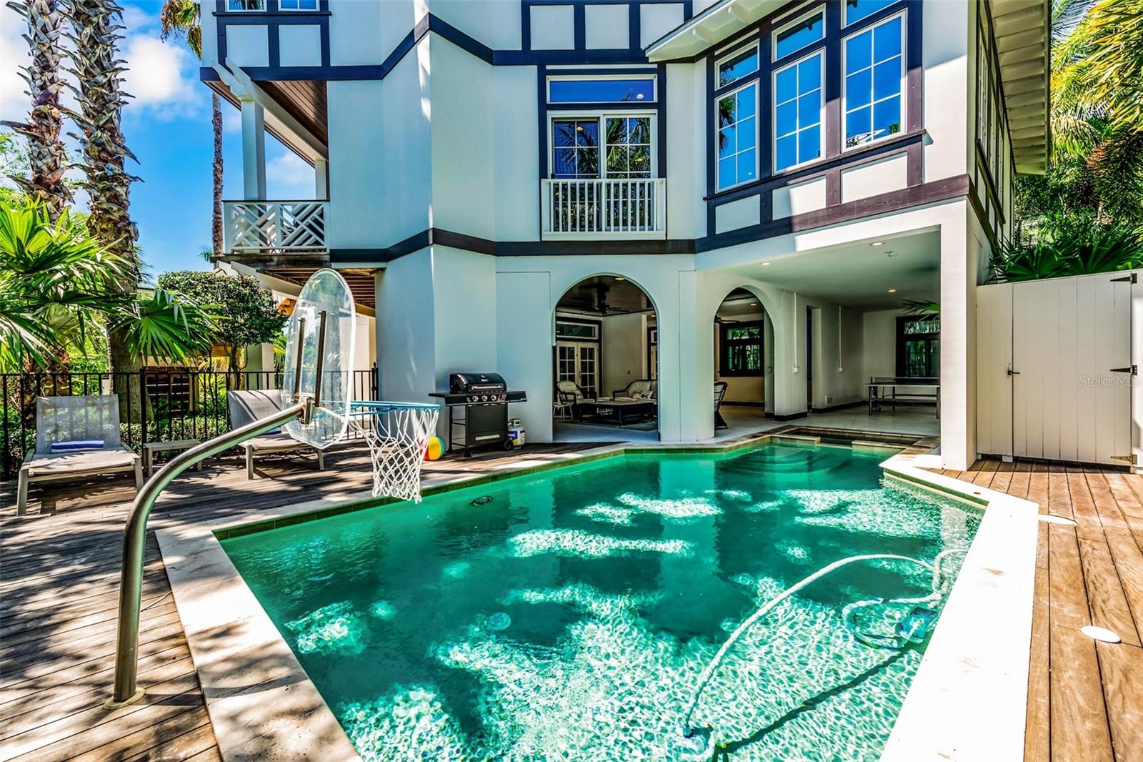 BANYAN TREE ESTATES III - Residential