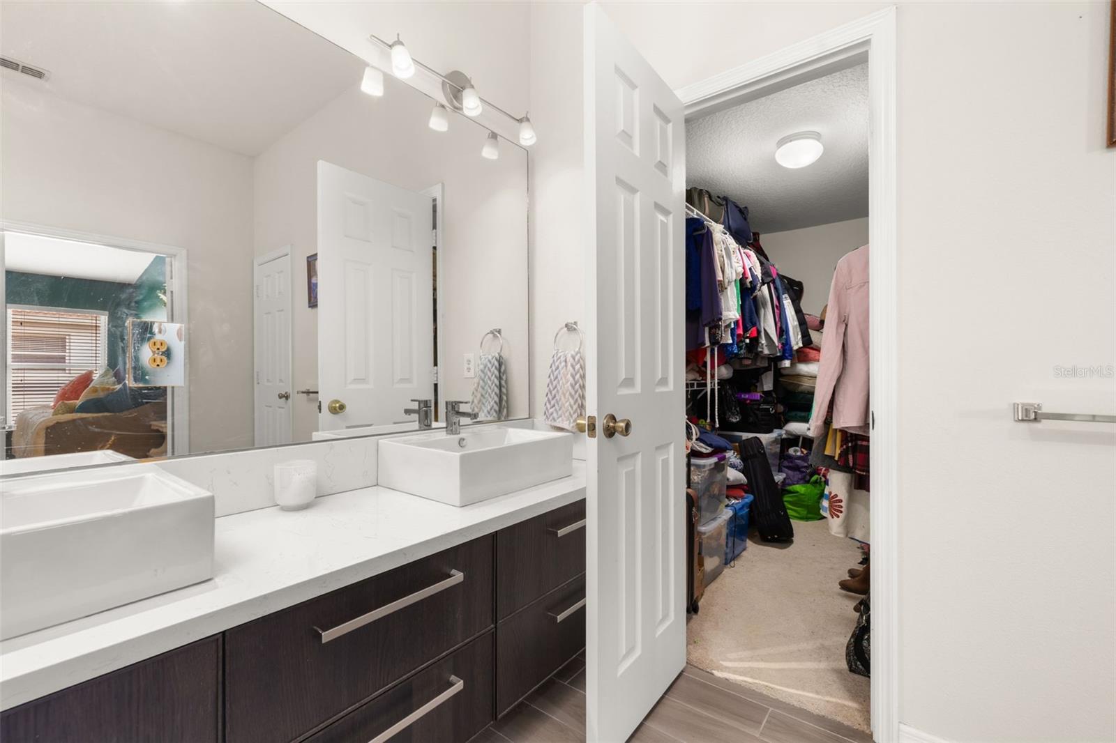 GLENMUIR 48 39 - Residential