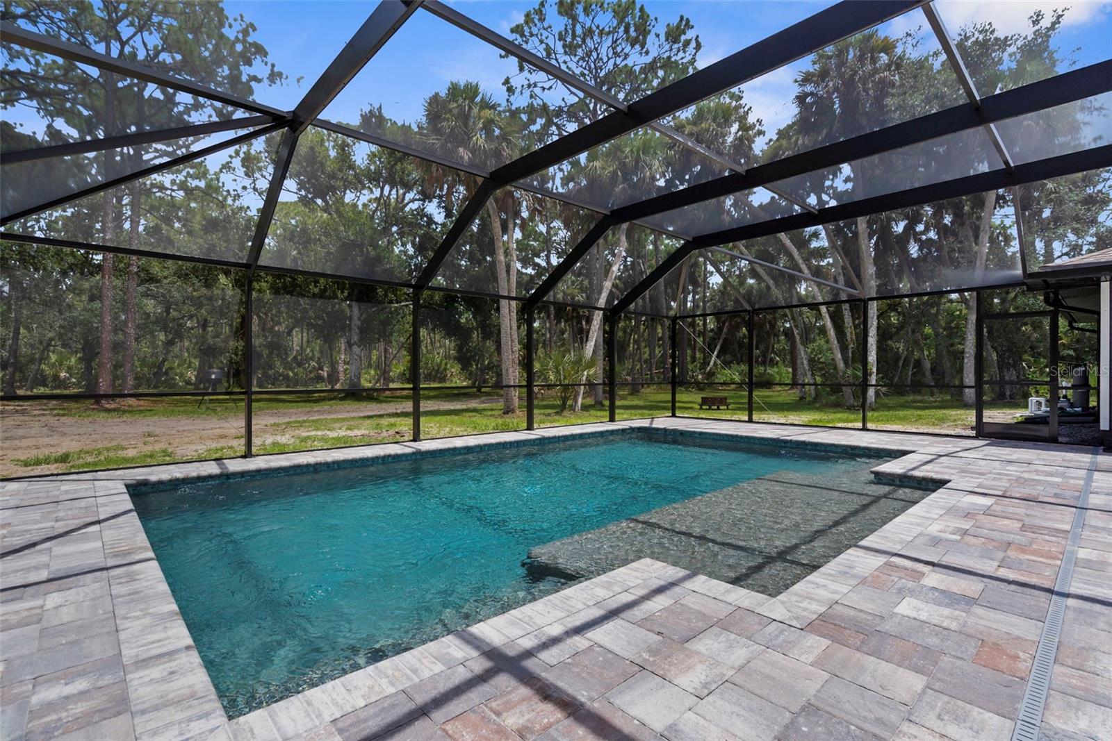 Search Properties for Sale 1 4060 WOODLAND BOULEVARD