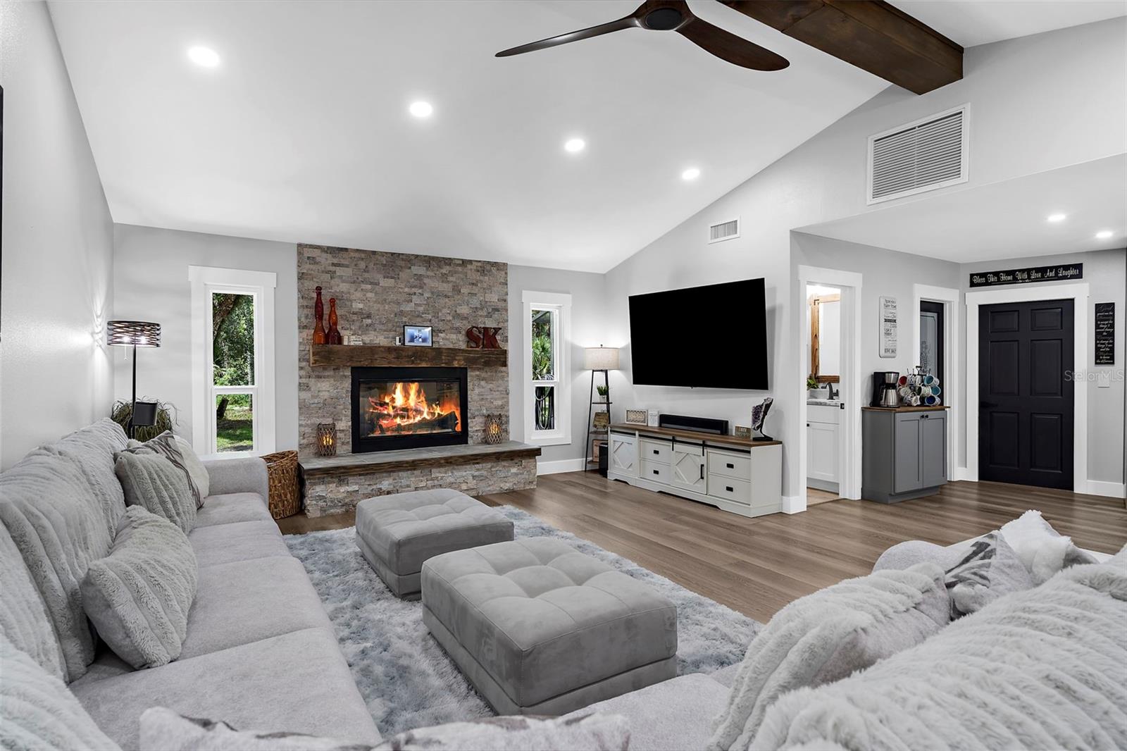 WOODLAND ESTATES - Residential