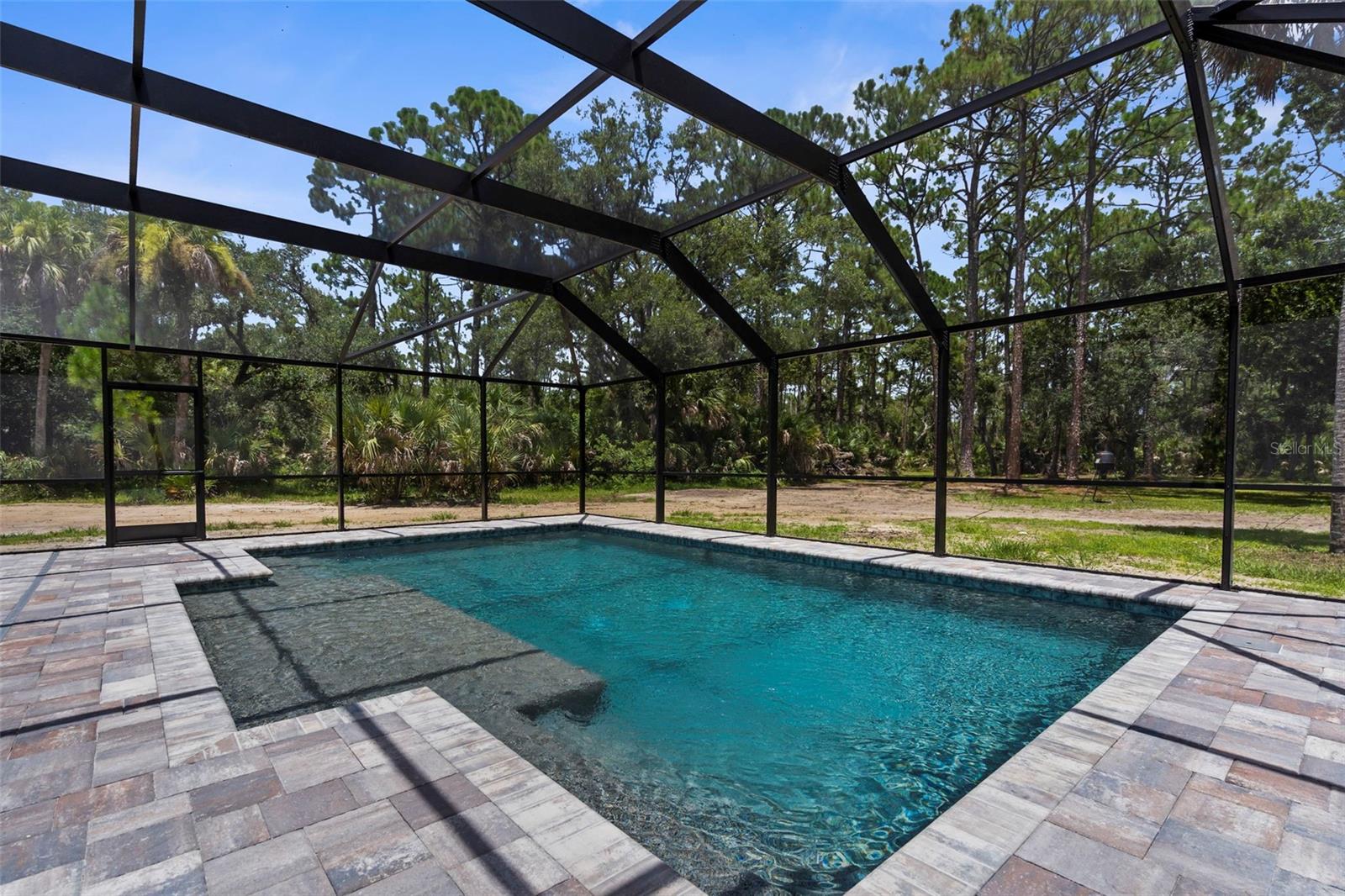WOODLAND ESTATES - Residential