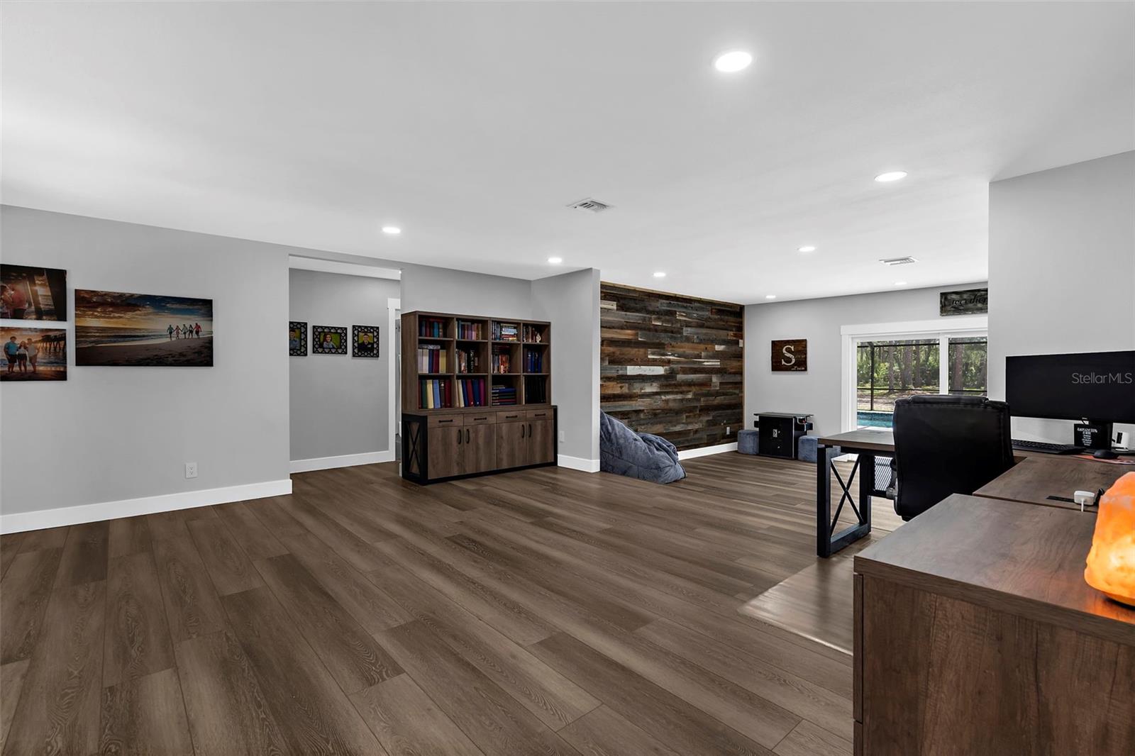 WOODLAND ESTATES - Residential