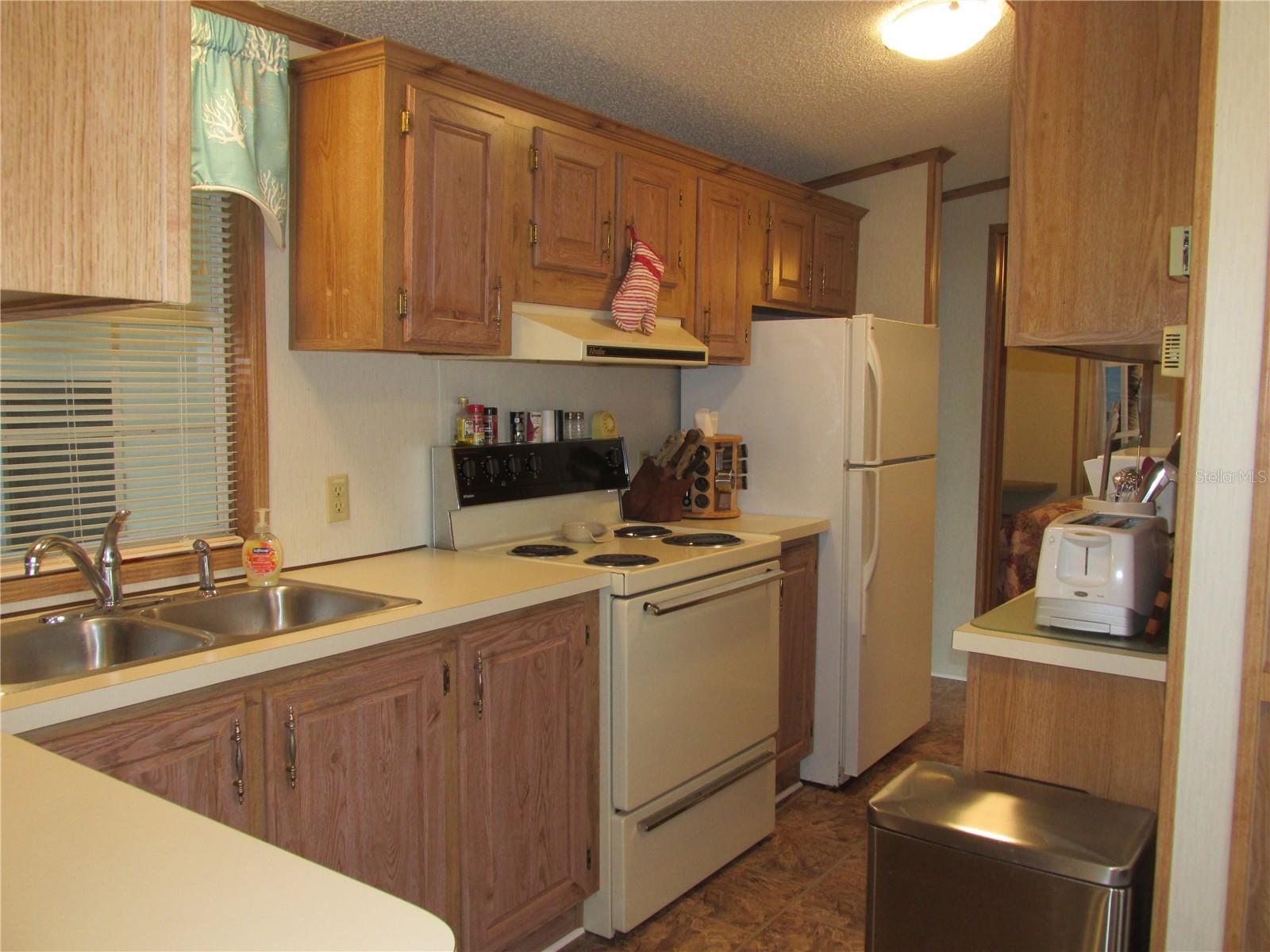 SADDLEBAG LAKE - Residential