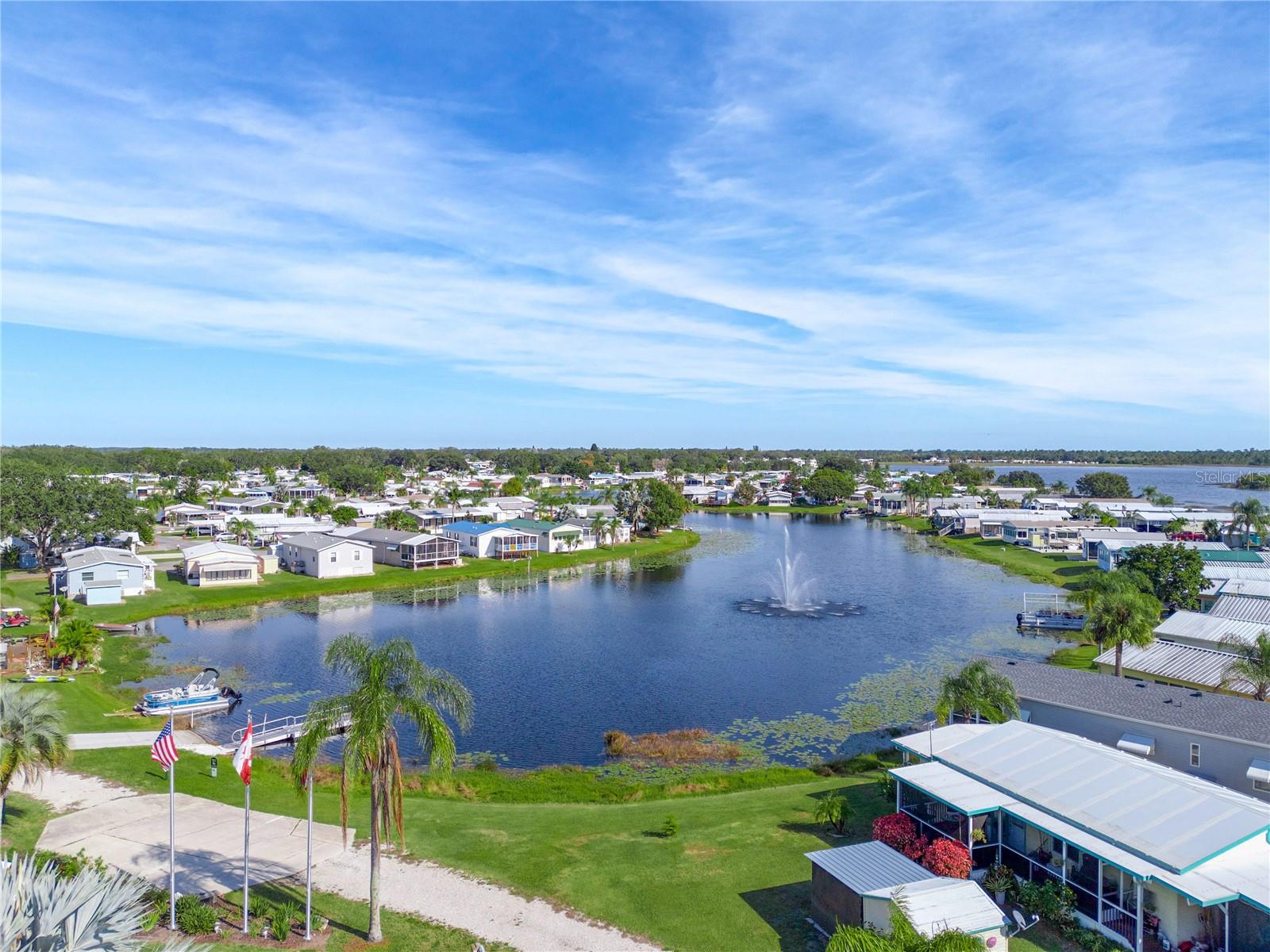 SADDLEBAG LAKE - Residential