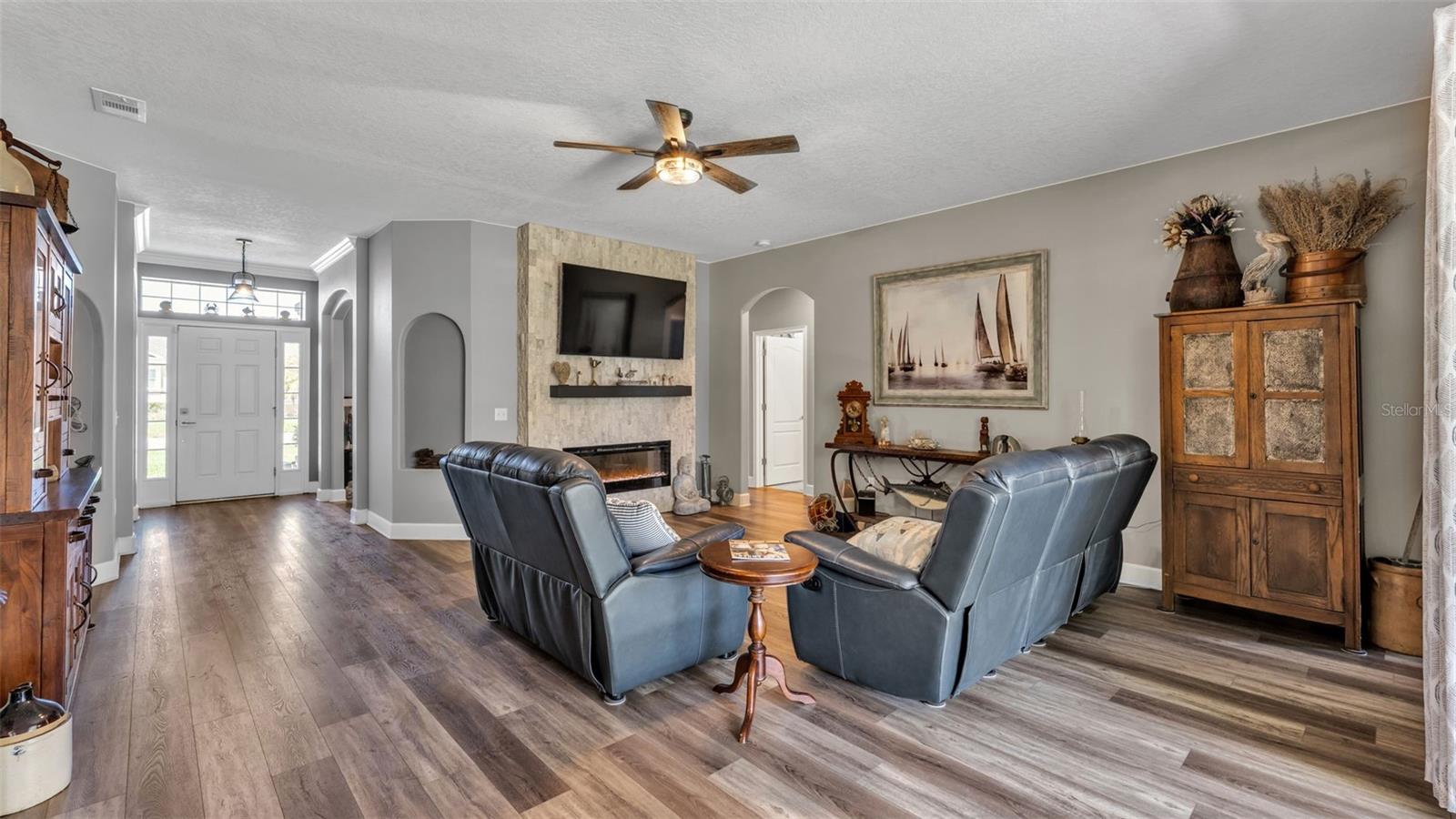 HALLAM PRESERVE EAST - Residential