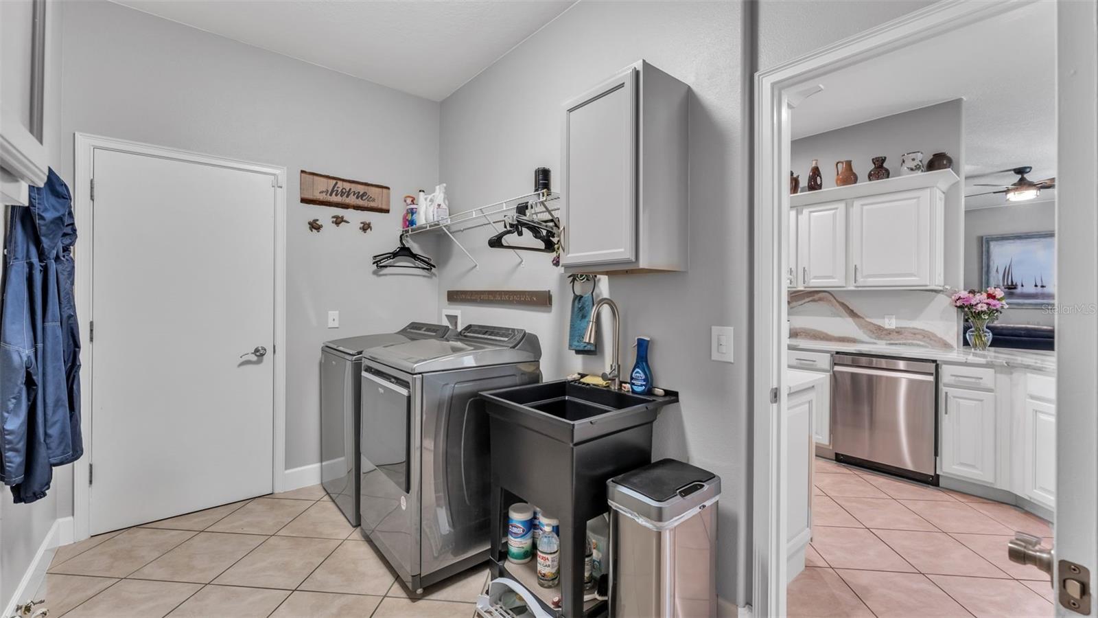 HALLAM PRESERVE EAST - Residential