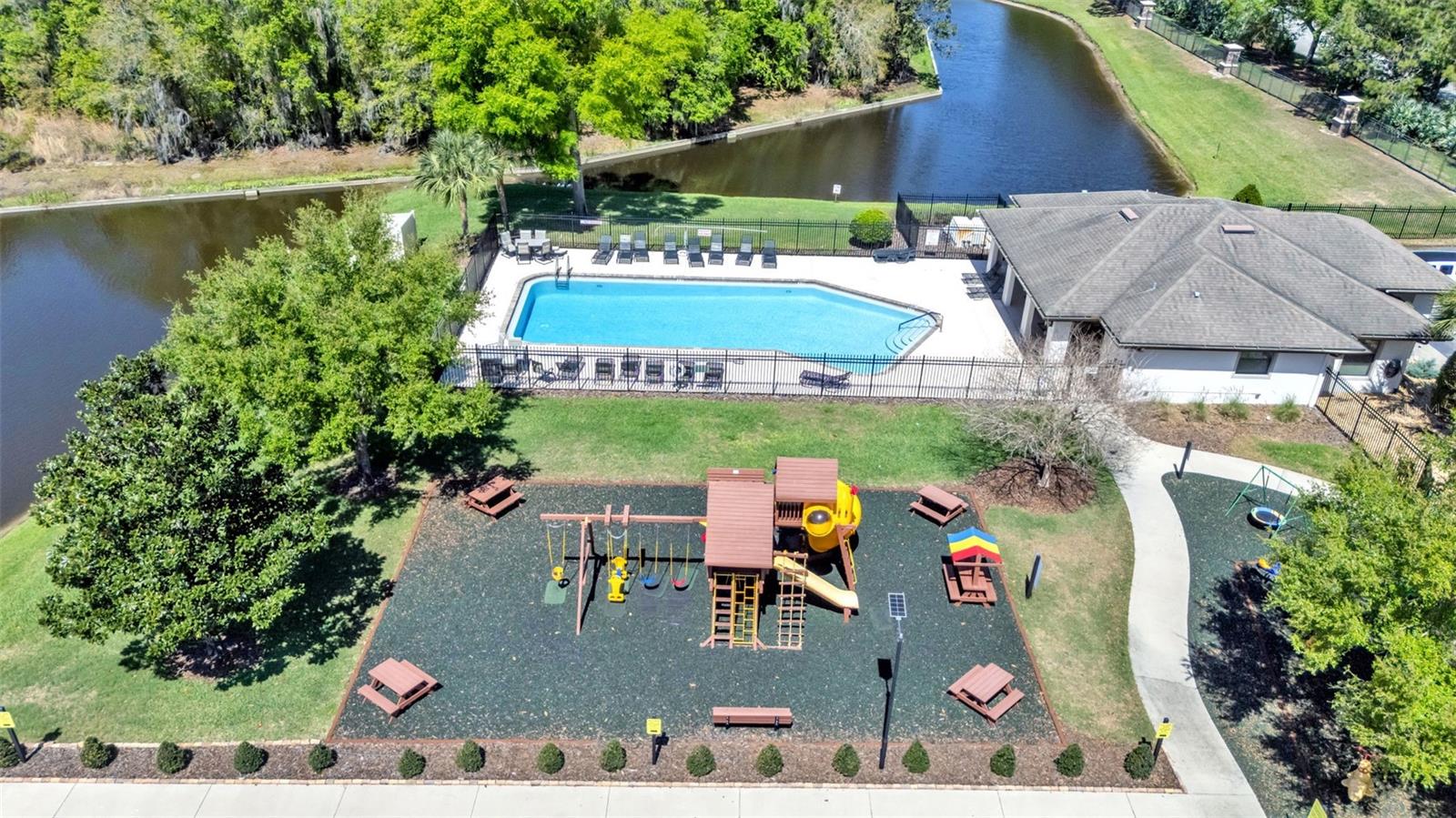 HALLAM PRESERVE EAST - Residential