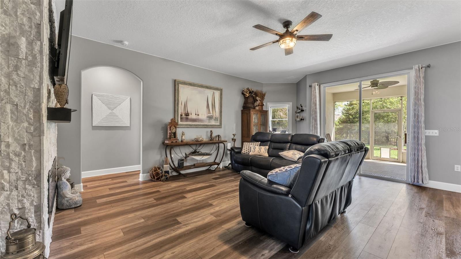 HALLAM PRESERVE EAST - Residential