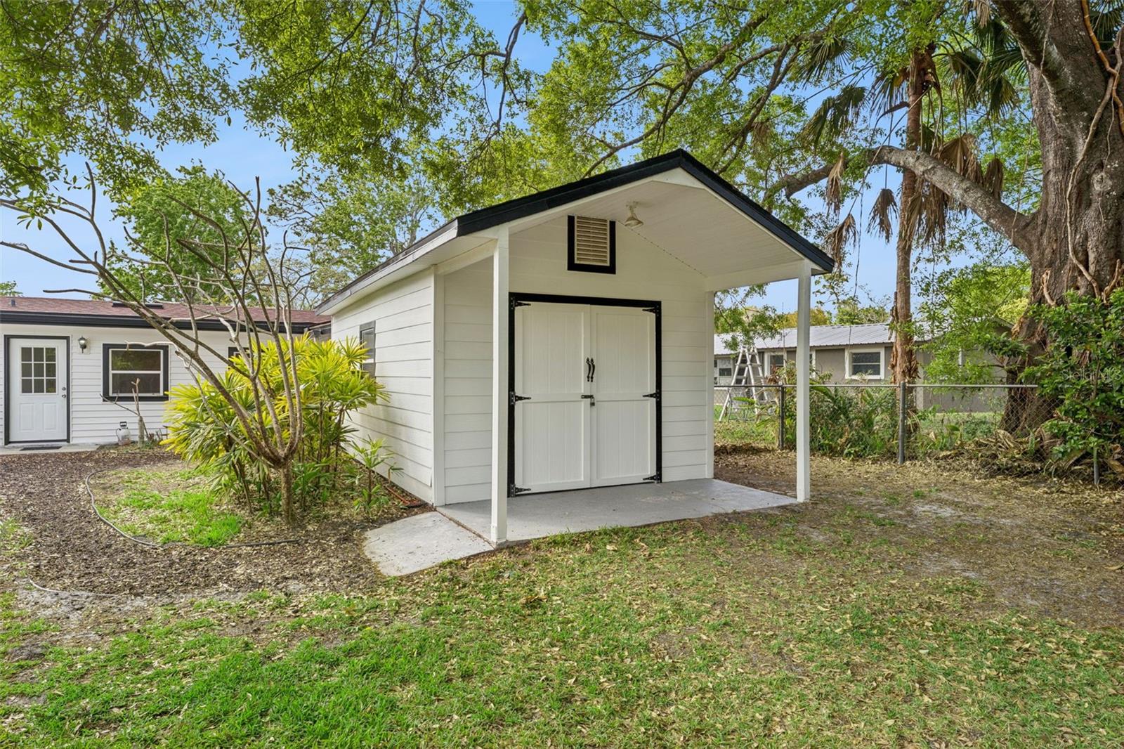 ORLANDO IMPROV CO 02 - Residential