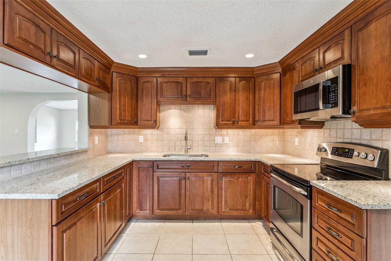 ORLANDO IMPROV CO 02 - Residential