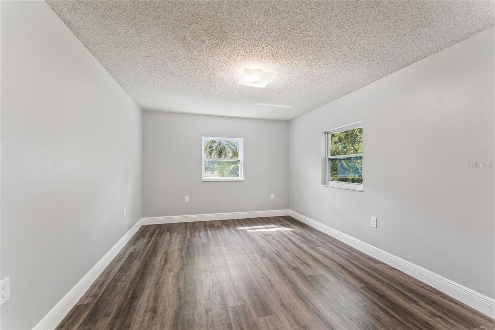 ORLANDO IMPROV CO 02 - Residential