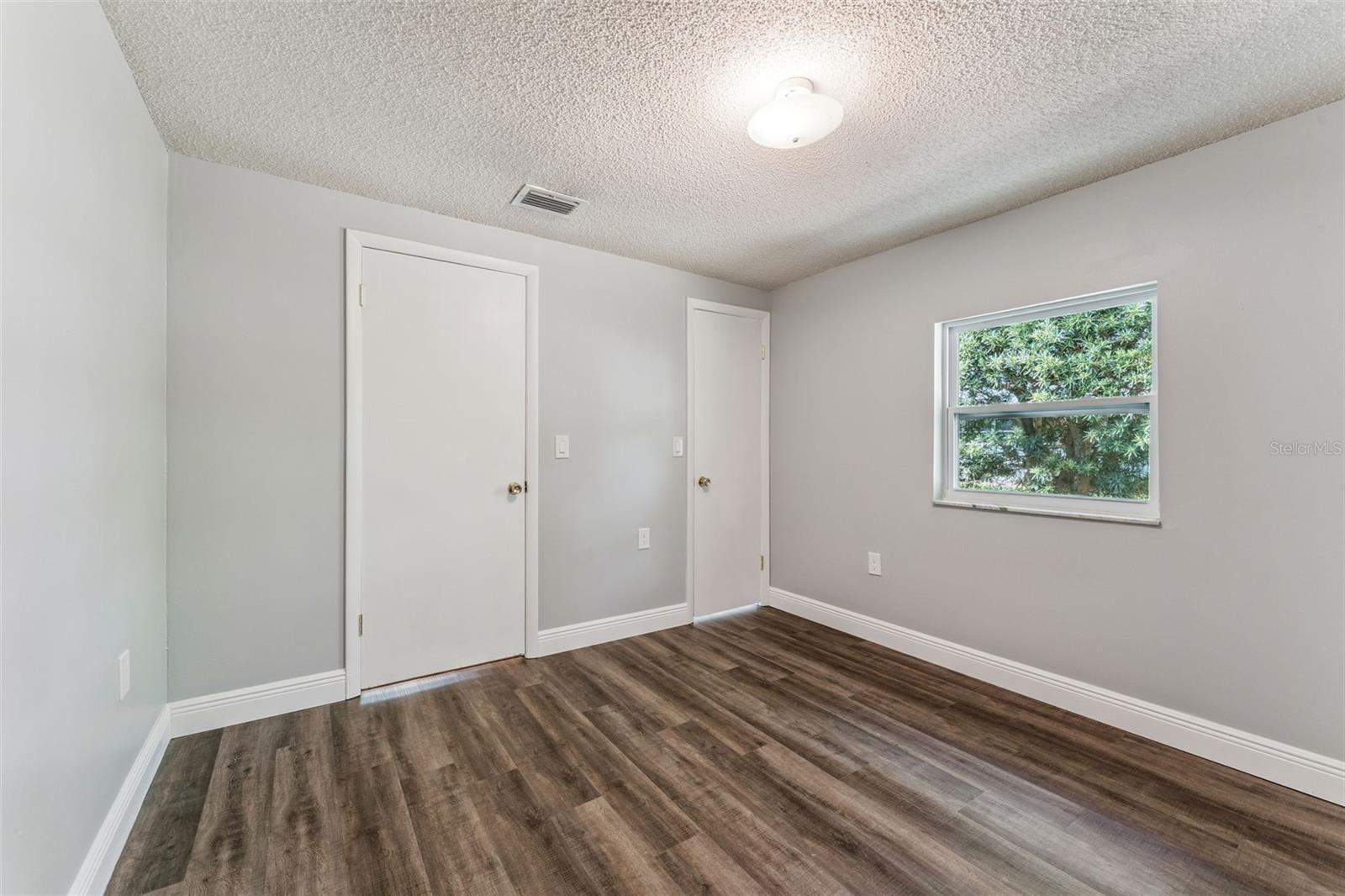 ORLANDO IMPROV CO 02 - Residential