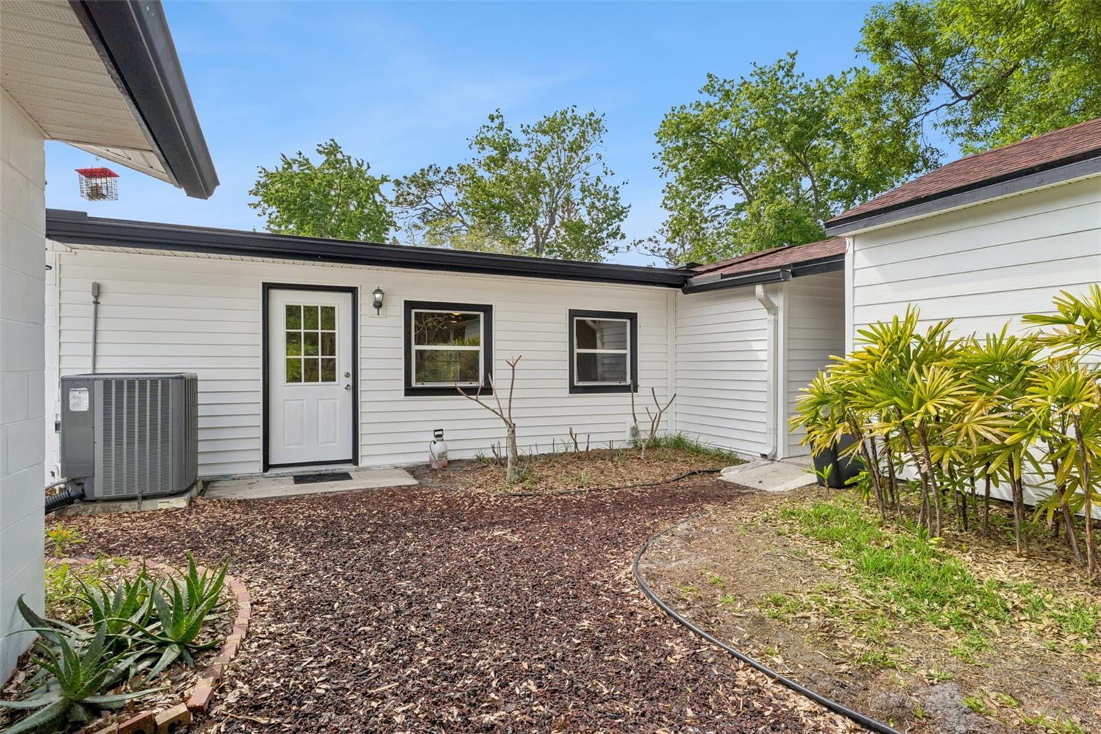 ORLANDO IMPROV CO 02 - Residential