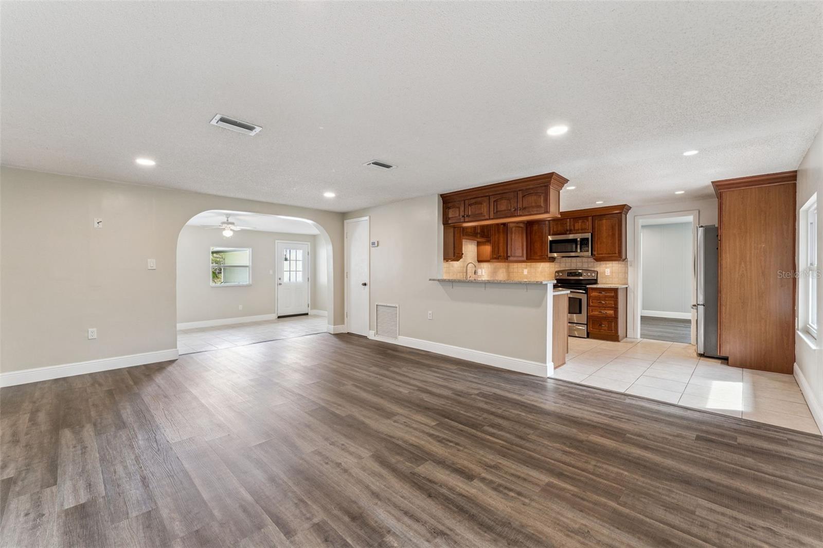 ORLANDO IMPROV CO 02 - Residential