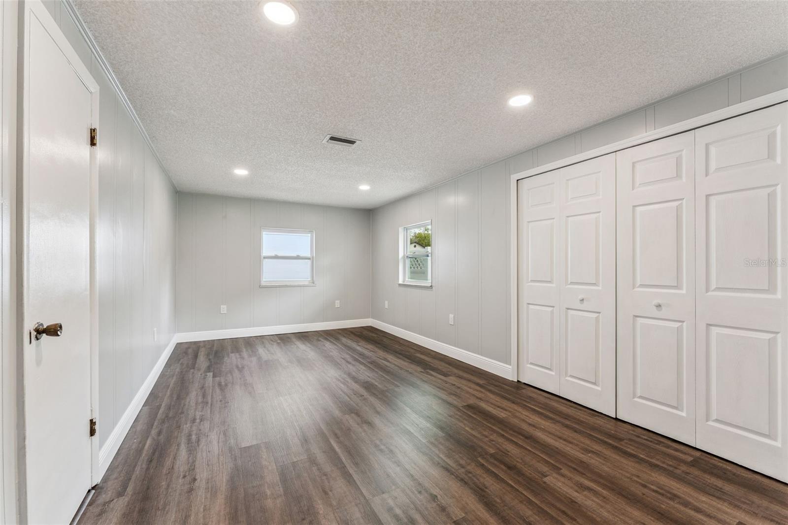 ORLANDO IMPROV CO 02 - Residential