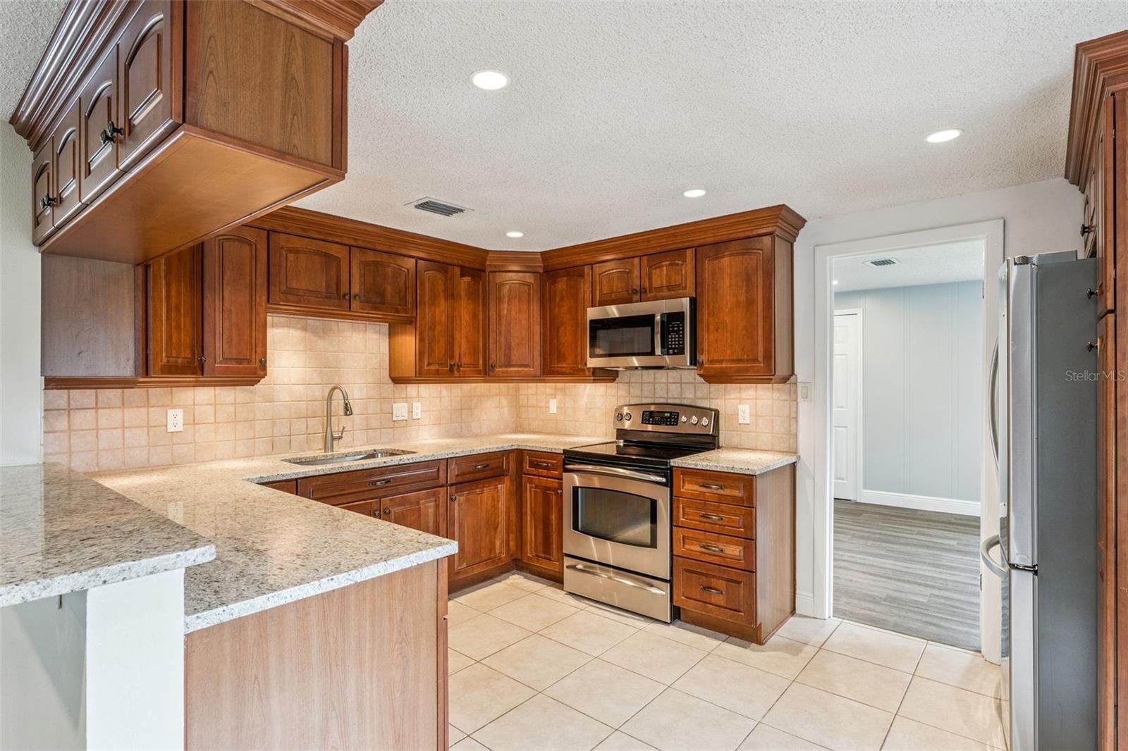 ORLANDO IMPROV CO 02 - Residential