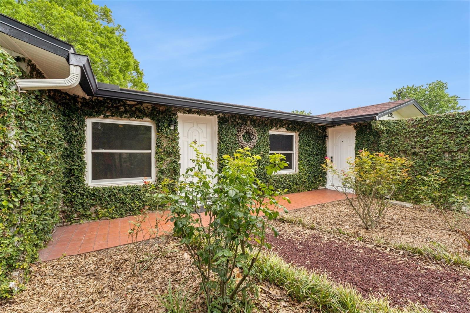 ORLANDO IMPROV CO 02 - Residential