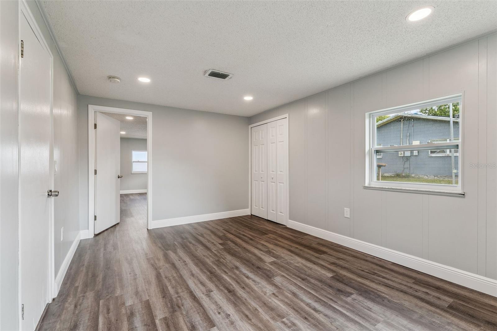 ORLANDO IMPROV CO 02 - Residential