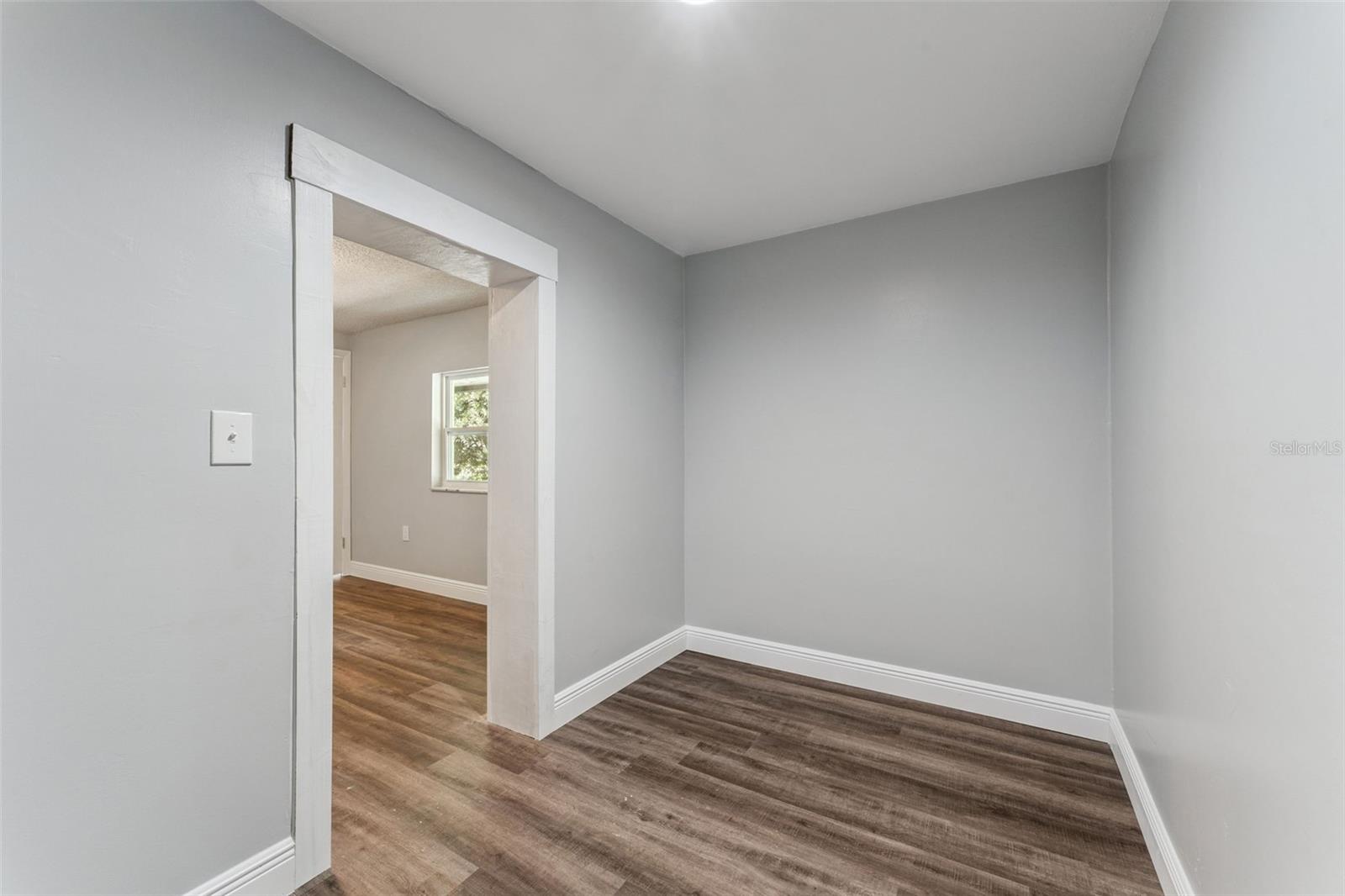 ORLANDO IMPROV CO 02 - Residential