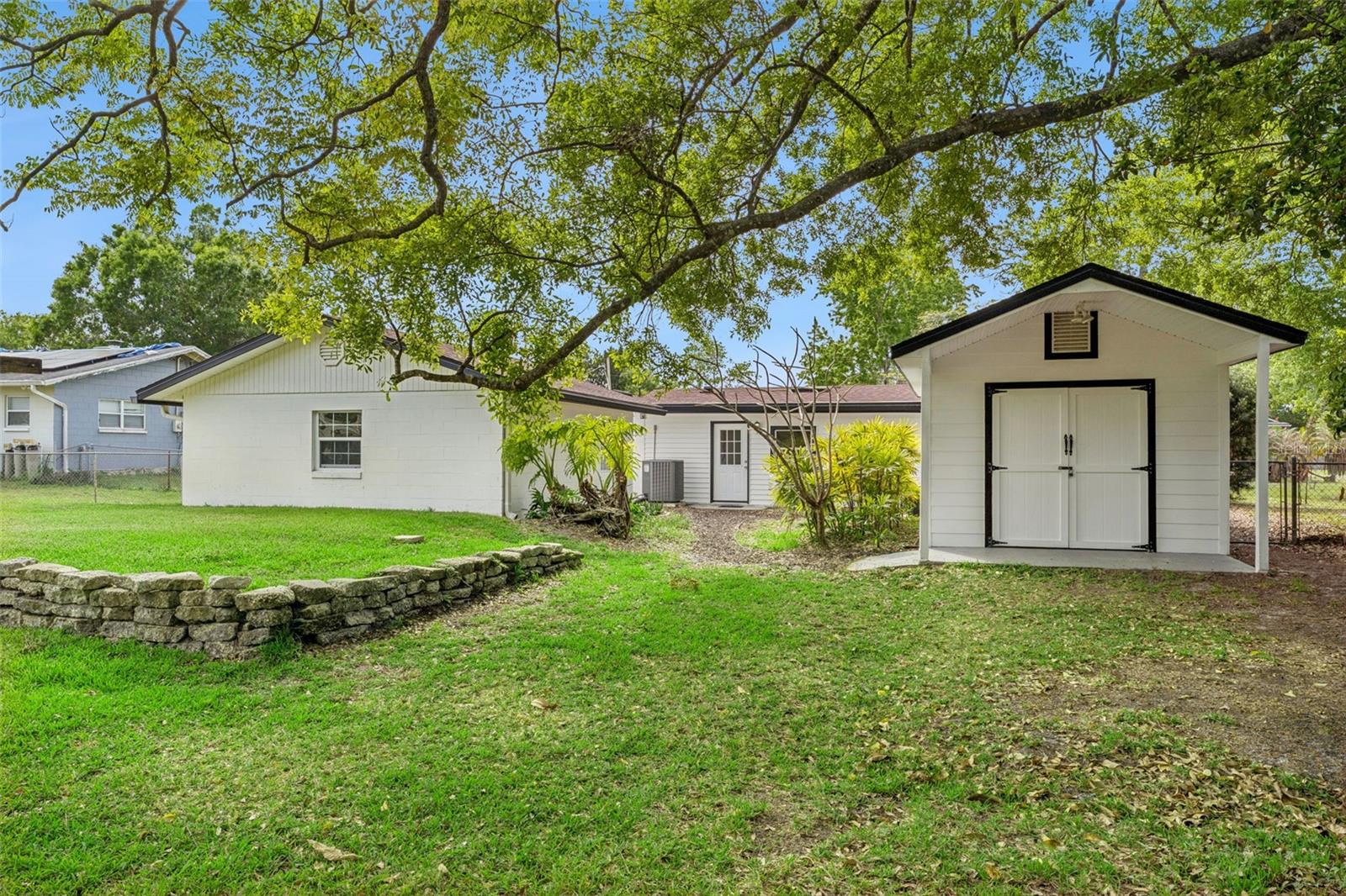 ORLANDO IMPROV CO 02 - Residential