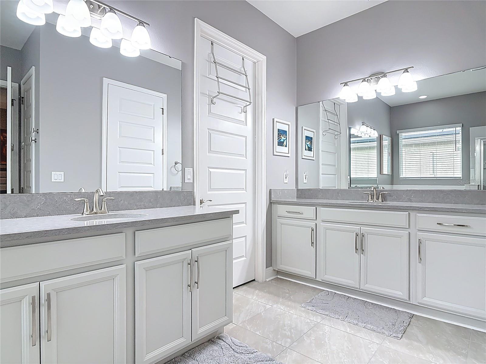 HUNTINGTON DOWNS - Residential