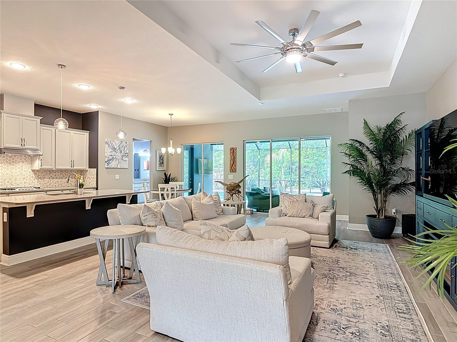 HUNTINGTON DOWNS - Residential