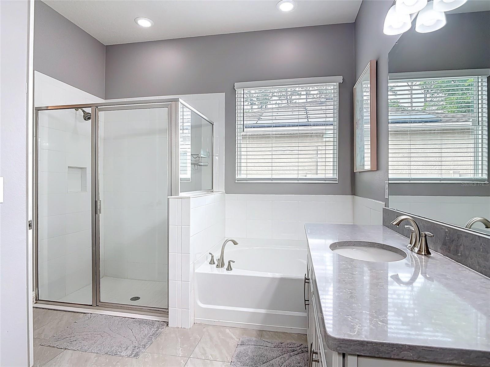 HUNTINGTON DOWNS - Residential