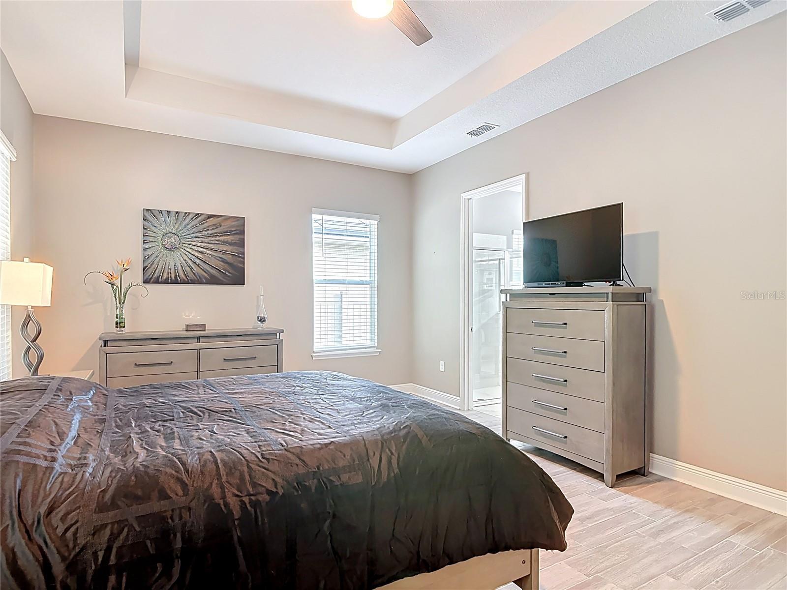 HUNTINGTON DOWNS - Residential