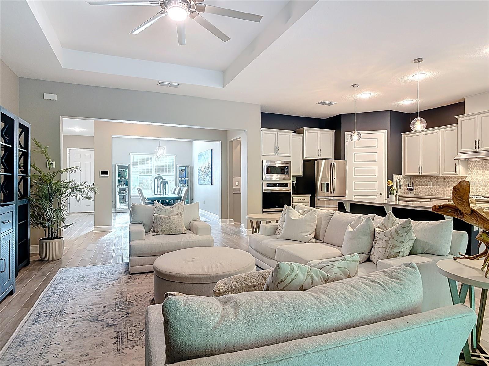 HUNTINGTON DOWNS - Residential