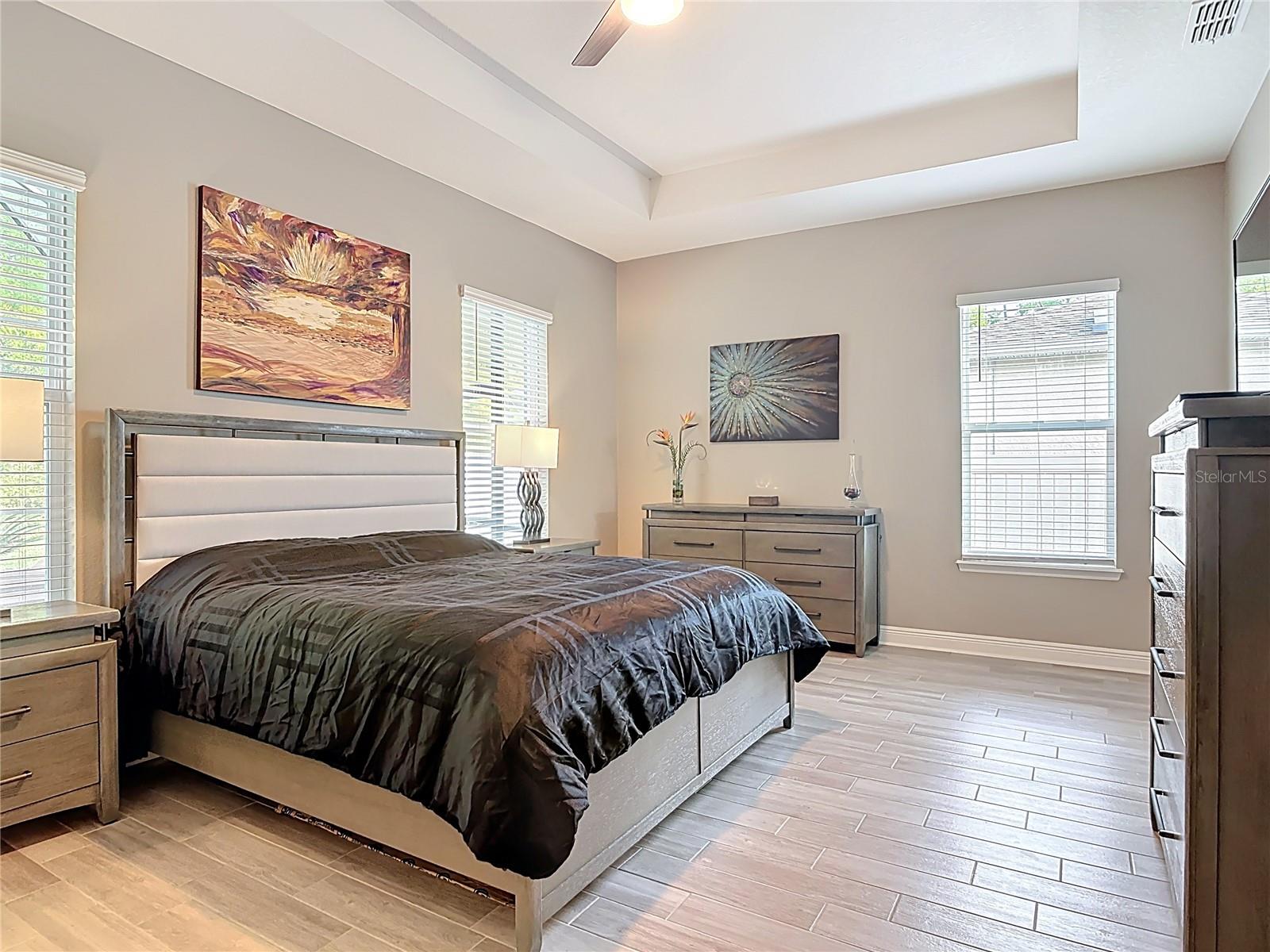 HUNTINGTON DOWNS - Residential