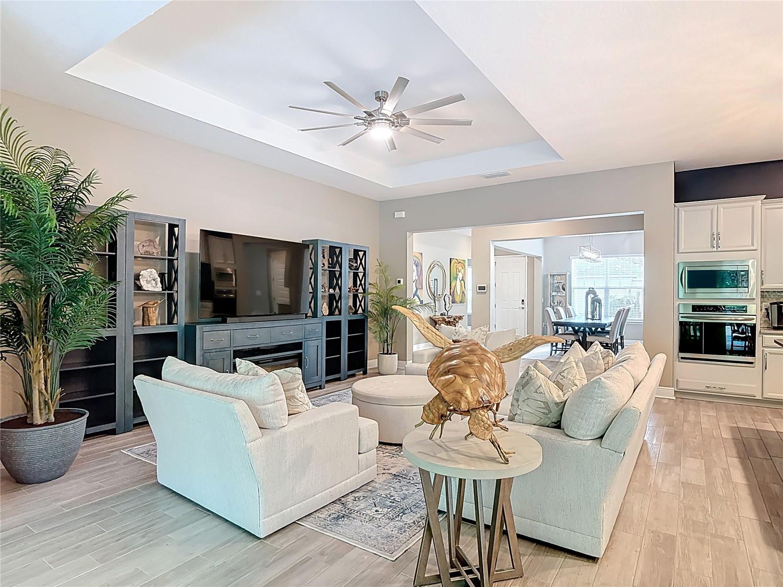 HUNTINGTON DOWNS - Residential