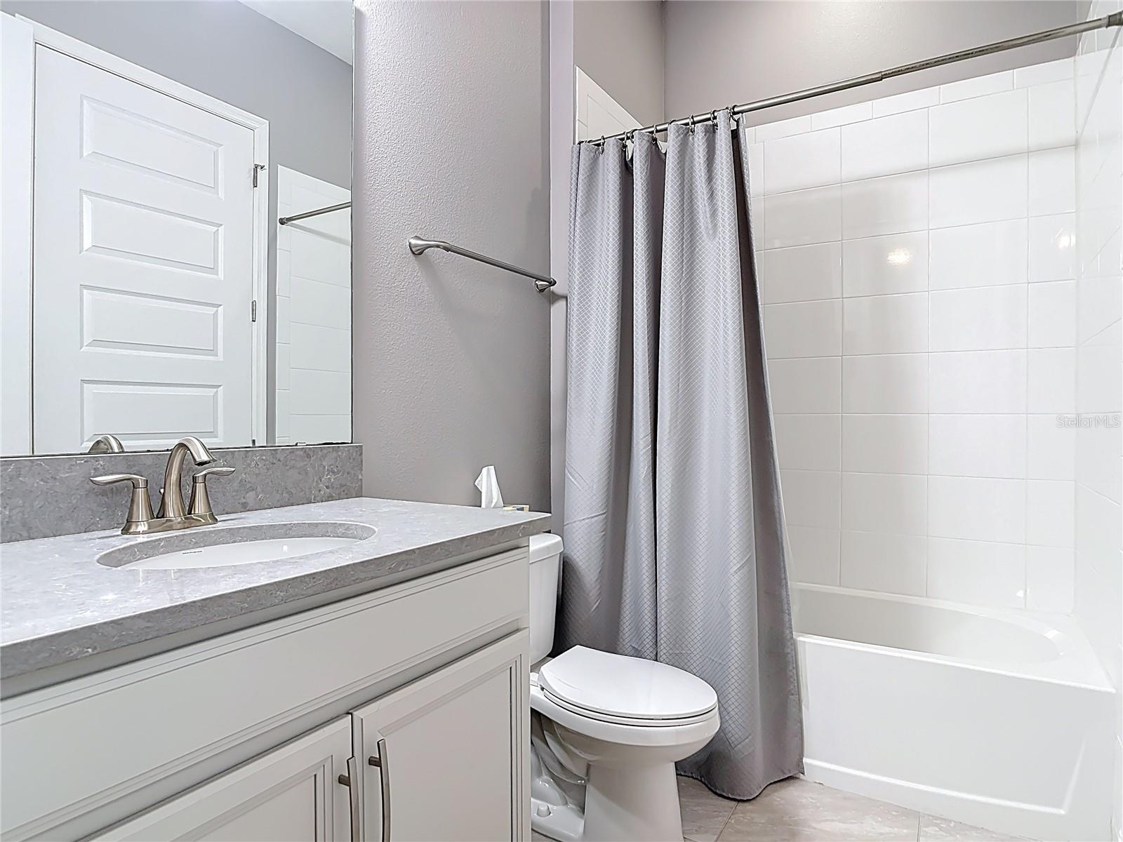 HUNTINGTON DOWNS - Residential