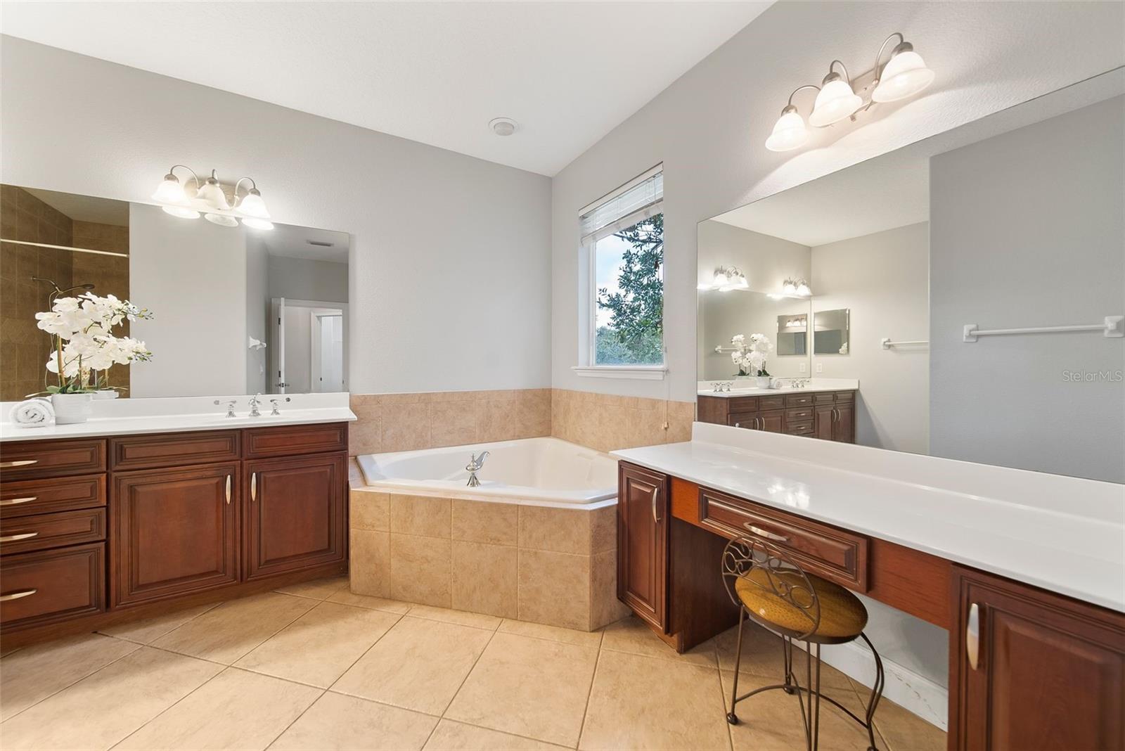 WINDSOR LANDING PH 01 46/26 - Residential