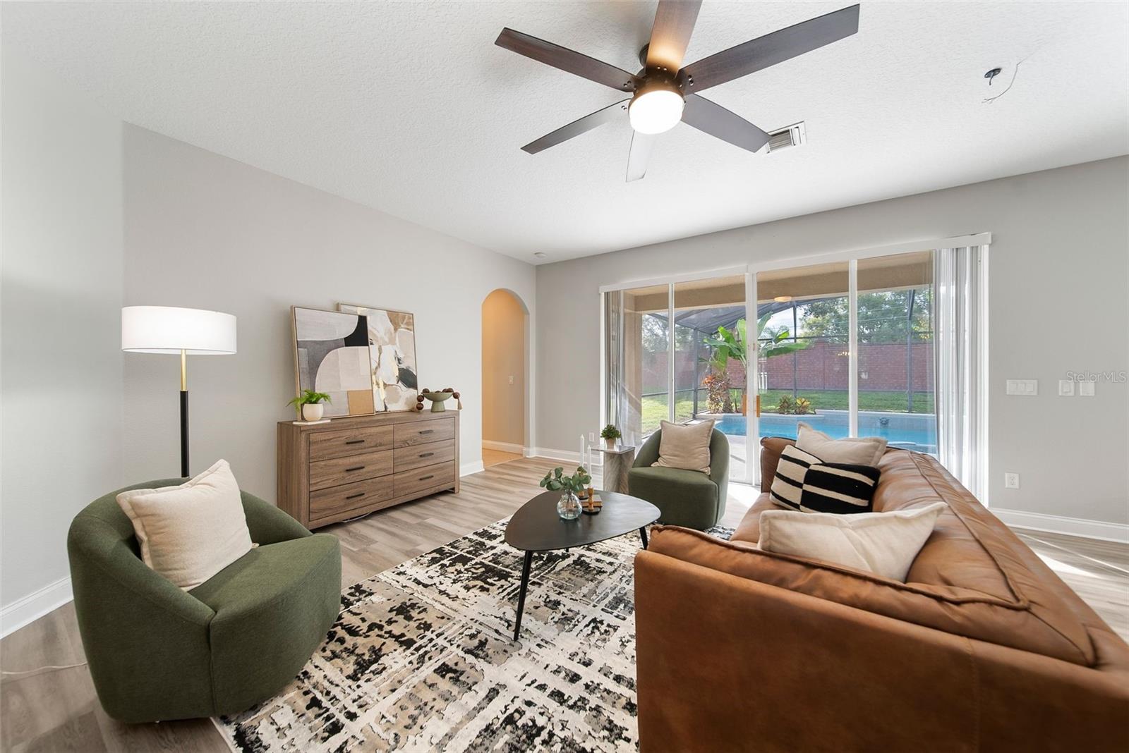 WINDSOR LANDING PH 01 46/26 - Residential