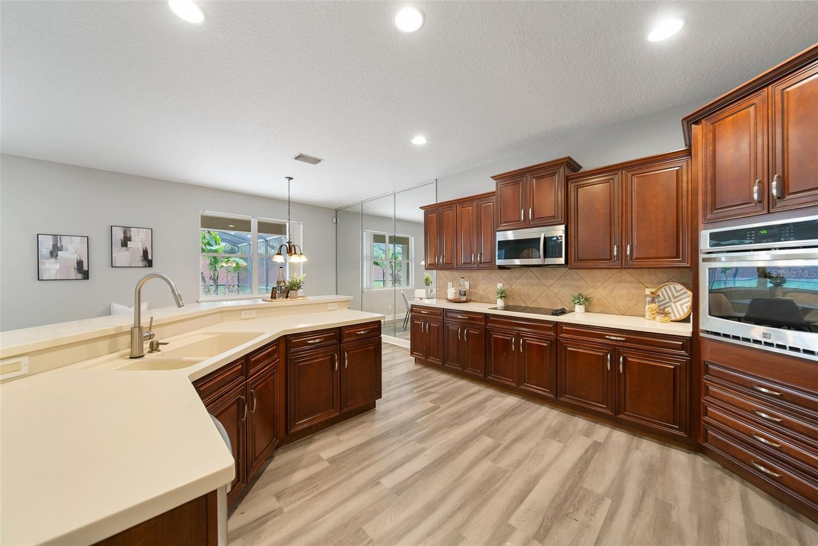 WINDSOR LANDING PH 01 46/26 - Residential