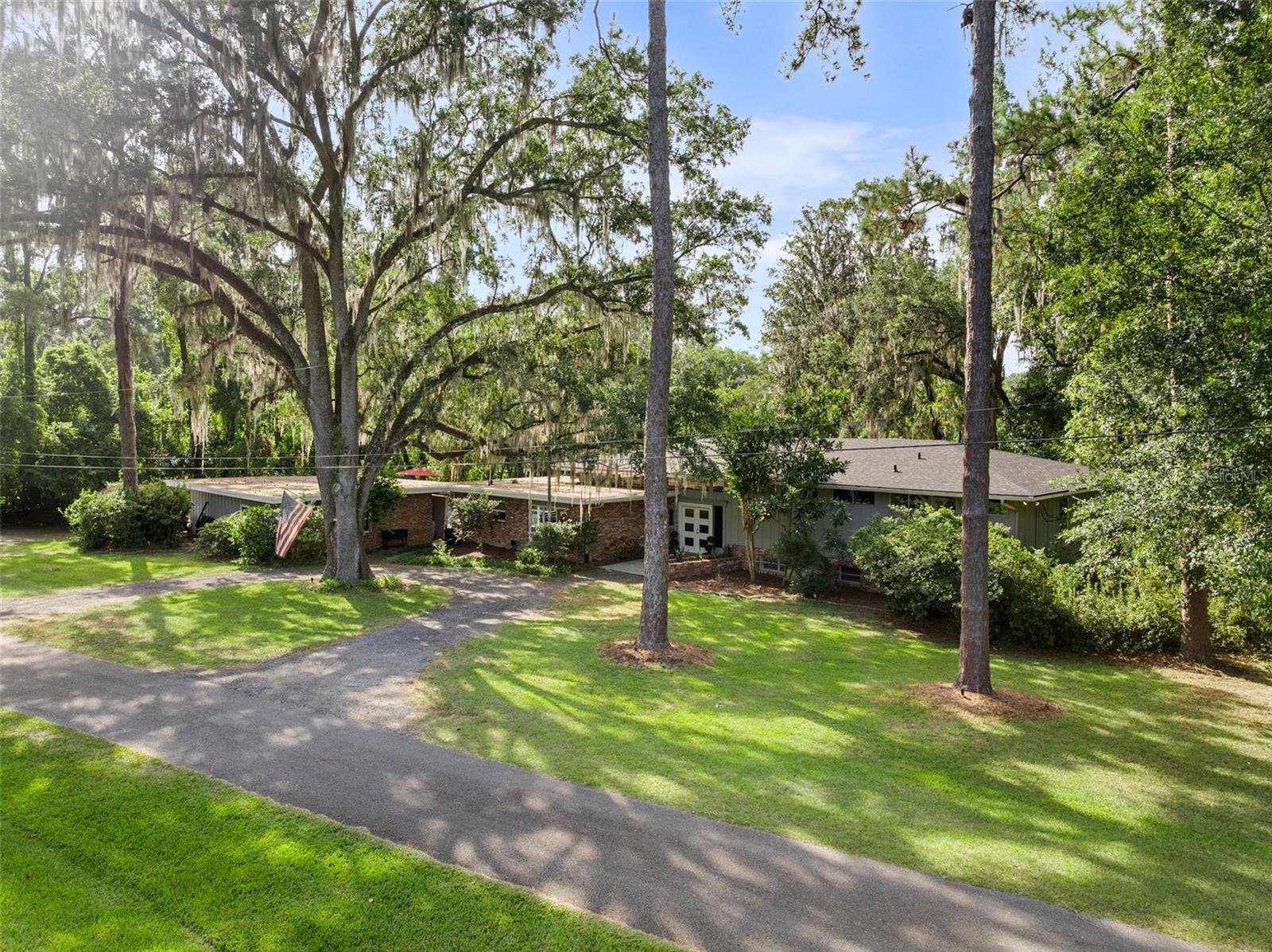 BEVILLE HEIGHTS - Residential