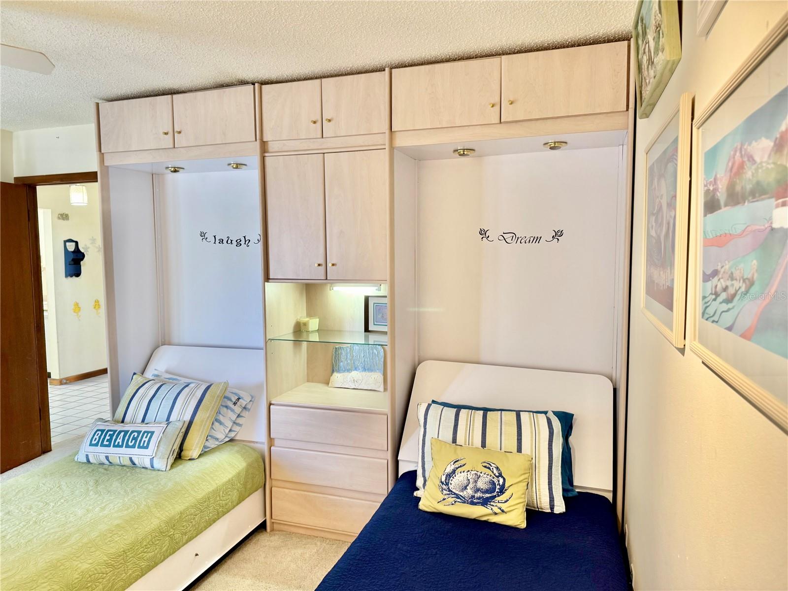 WATERS EDGE - Residential