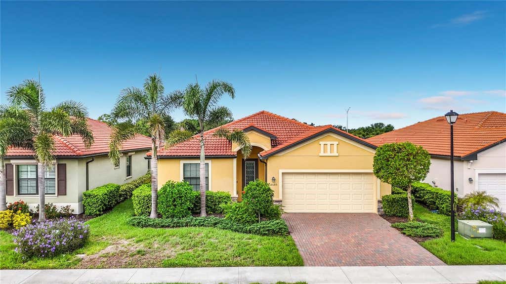Photo of 10185 Colubrina Drive, Venice, FL 34293 (MLS # O6431681)