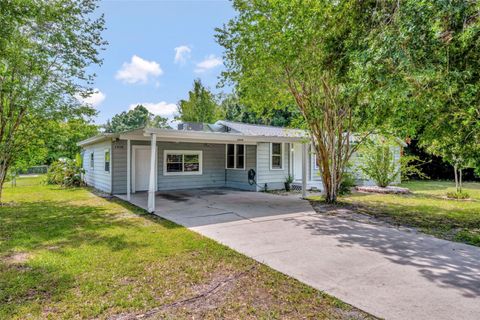 Photo of 1310 Coletta Dr, Orlando, FL 32807 (MLS # O6386157)