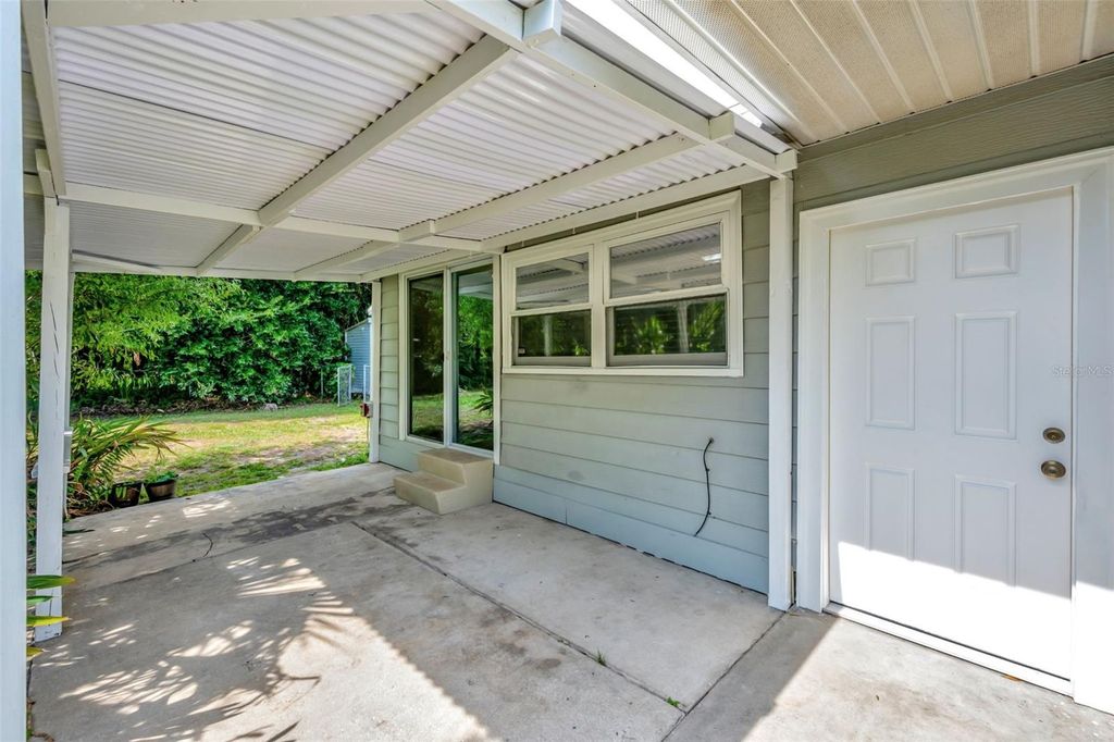 Photo of 1310 Coletta Dr, Orlando, FL 32807 (MLS # O6386157)